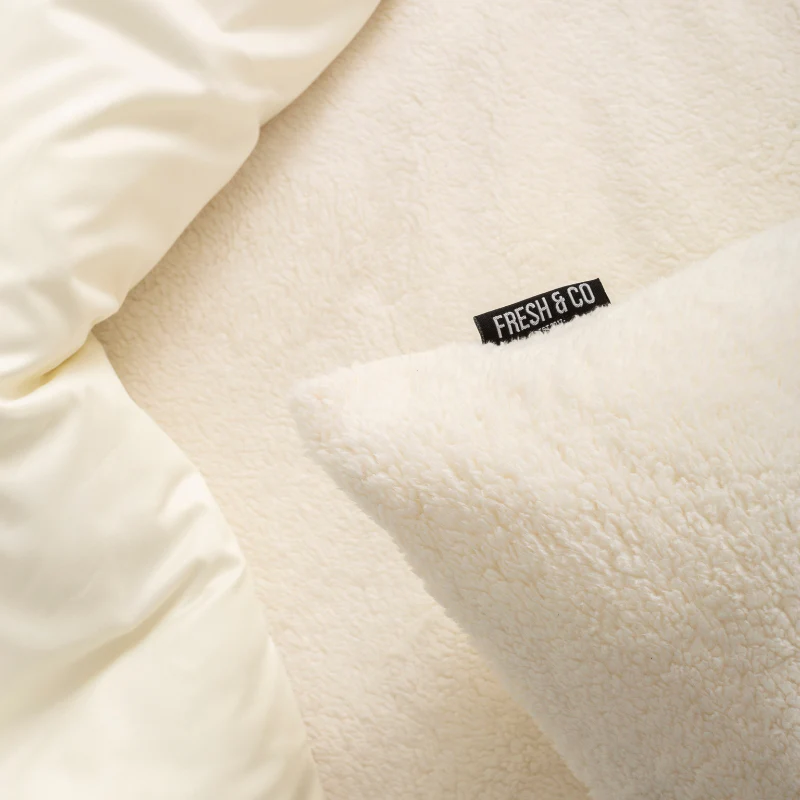 Teddy Dekbedovertrek + Hoeslaken - Off White - Image 6
